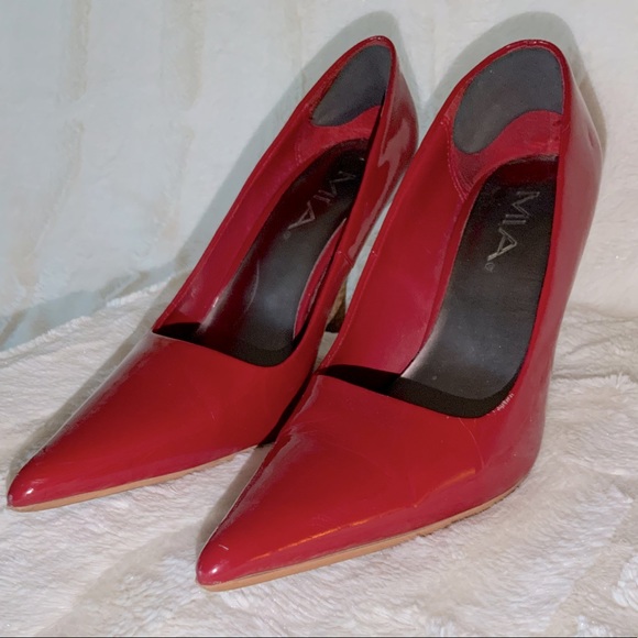 MIA Red Tapered Heel - Picture 2 of 7